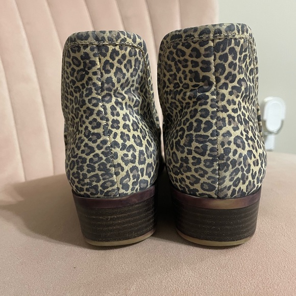 Lucky Brand Baley Ankle Leopard Print Booties - Picture 4 of 6
